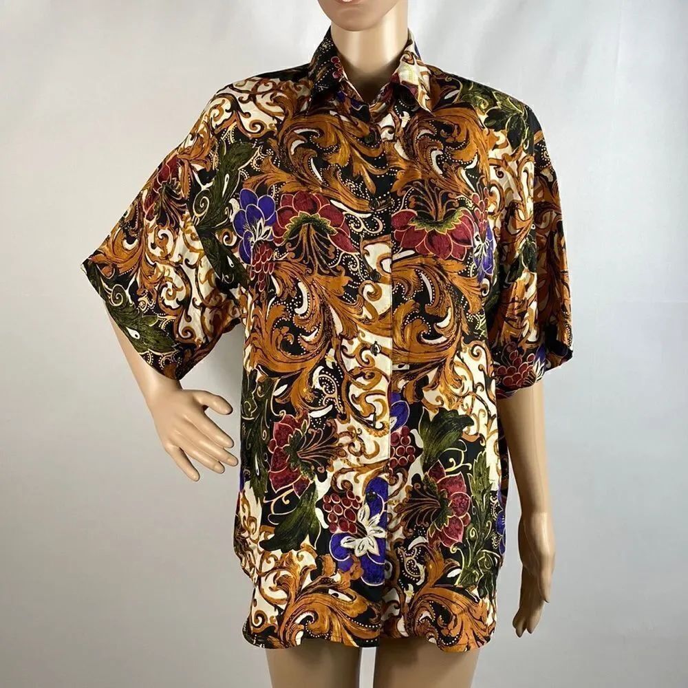 ❤️Last Chance Compagnie Internationale Express vintage 100% silk  top size XS